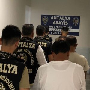antalyada dolandiricilik iddiasina dort tutuklama 1RZLhRmt