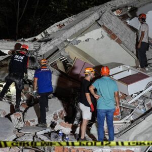 balikesirdeki depremde yikilan bina ile ilgili vahim iddia 9Wsr7Mks
