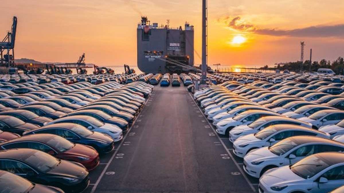 ithal otomobillere yuzde 30a varan yeni vergi NjDdywnr