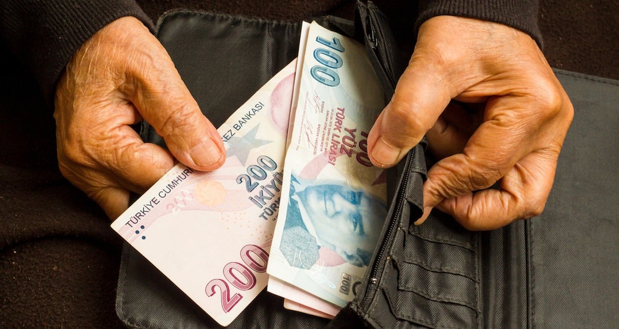 1 milyon tlsini bankaya yatiran ay sonunda sasiriyor kazanci asgari ucretten fazla P9MZlmwh.jpg