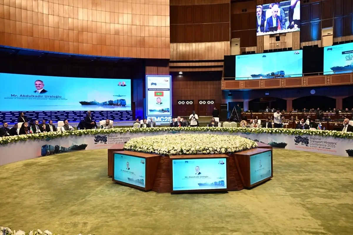 bakan uraloglu bolgesel ulastirma bakanlari konferansina katildi aciklamasi LzyhjJiq.jpg