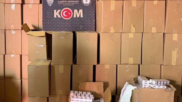 izmirde-rekor-operasyon-5-yilin-en-buyuk-sevkiyati-engellendi-BZlluRdY